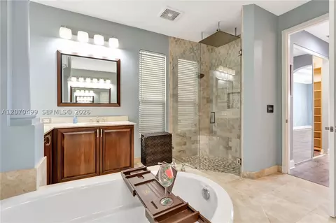 Bath - 665 SW Yacht Basin Way, Stuart, FL 34997 photo 3 of 7