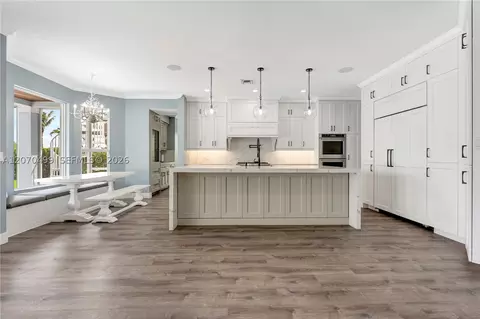 Kitchen - 665 SW Yacht Basin Way, Stuart, FL 34997 photo 2 of 7