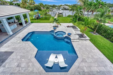 Exterior - 665 SW Yacht Basin Way, Stuart, FL 34997 photo 4 of 27