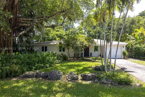 6390 SW 69th St, South Miami, FL 33143