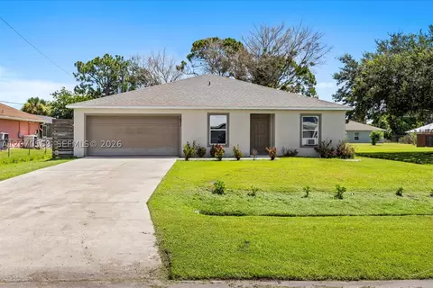 1671 SE Seashore Ln, Port Saint Lucie, FL 34983