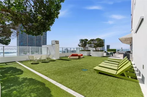 Exterior - 1010 Brickell Ave #3903, Miami, FL 33131 photo 5 of 6