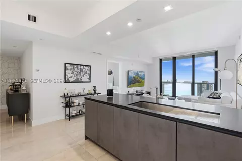 Kitchen - 1010 Brickell Ave #3903, Miami, FL 33131 photo 1 of 5