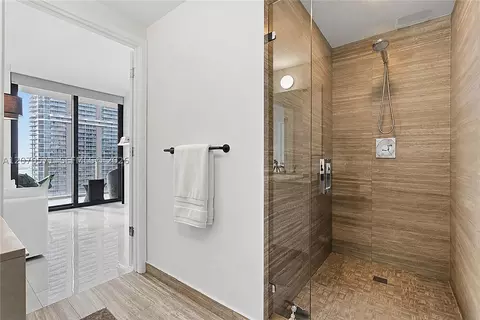 Bath - 1010 Brickell Ave #3903, Miami, FL 33131 photo 4 of 4