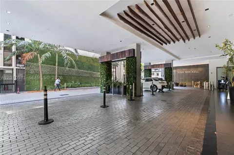 Exterior - 1010 Brickell Ave #3903, Miami, FL 33131 photo 1 of 6