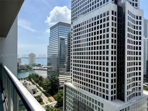 55 SE 6th St #2404, Miami, FL 33131