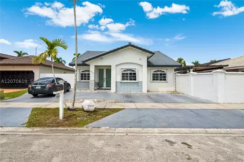 2902 SW 136th Ct, Miami, FL 33175
