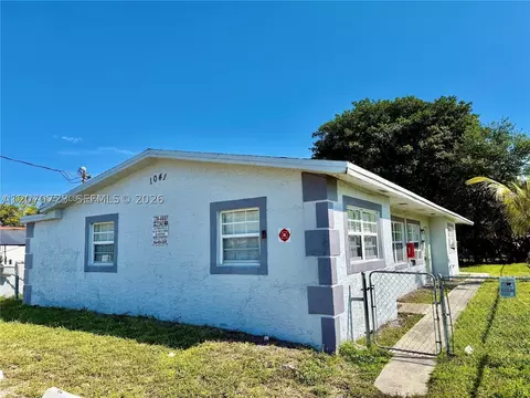 1041 NW 7th Ct, Hallandale Beach, FL 33009