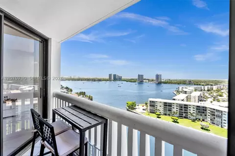 1000 W Island Blvd #1710, Aventura, FL 33160