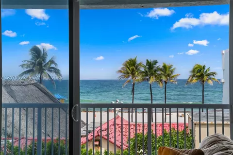 311 N N Surf Rd, Hollywood, FL 33019