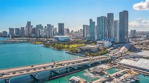 1040 Biscayne Blvd #2603, Miami, FL 33132