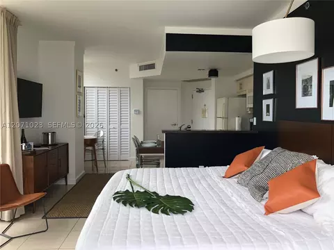 2889 Mcfarlane Rd #1610, Miami, FL 33133