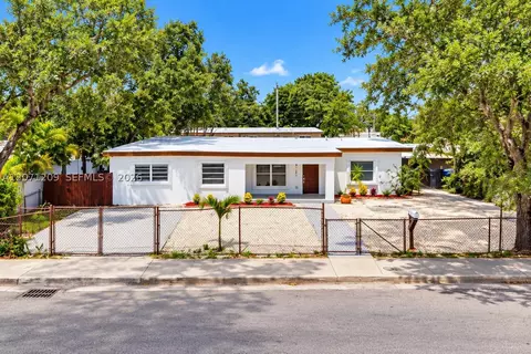 2101 NW 93rd Ter, Miami, FL 33147