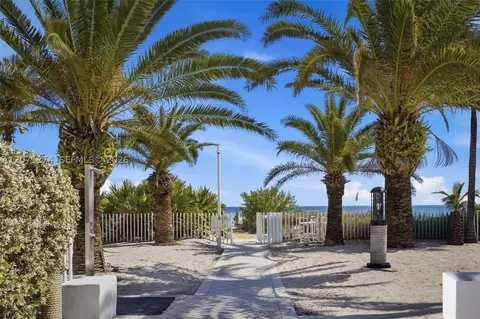 Exterior - 613 Ocean Dr #5D, Key Biscayne, FL 33149 photo 2 of 3