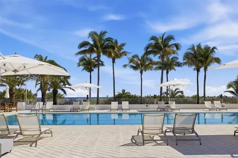 Exterior - 613 Ocean Dr #5D, Key Biscayne, FL 33149 photo 1 of 3