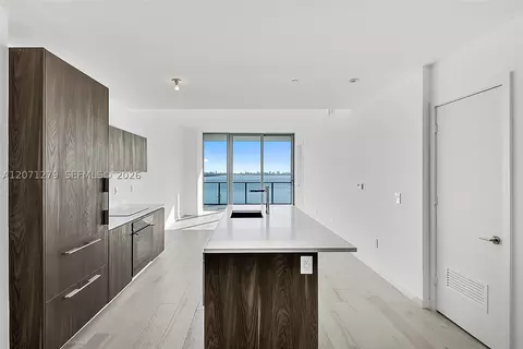 480 NE 31st St #904, Miami, FL 33137