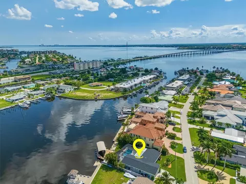 1633 Edith Esplande, Cape Coral, FL 33904