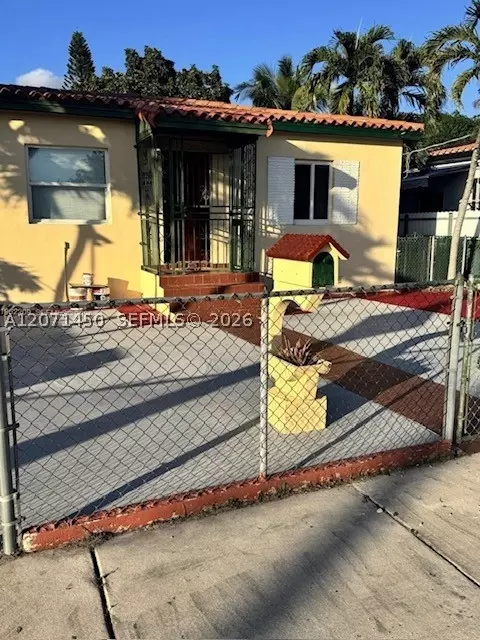 3445 NW 2nd St, Miami, FL 33125