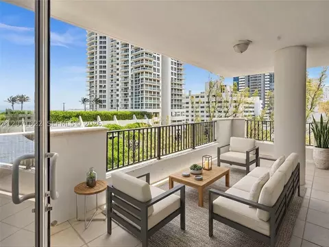 6422 Collins Ave #501, Miami Beach, FL 33141