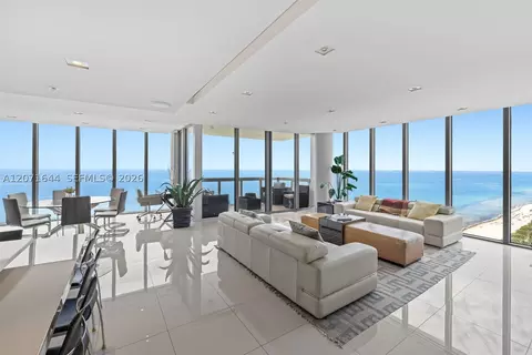 6899 Collins Ave #2708, Miami Beach, FL 33141