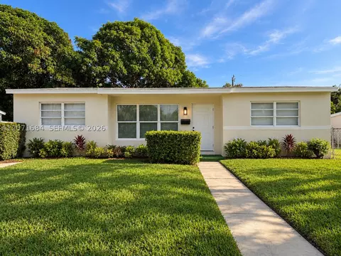 1240 W 26th Ct, Riviera Beach, FL 33404