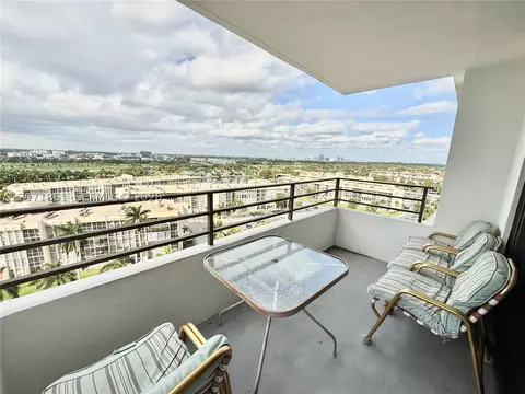600 Three Islands Blvd #1107, Hallandale Beach, FL 33009