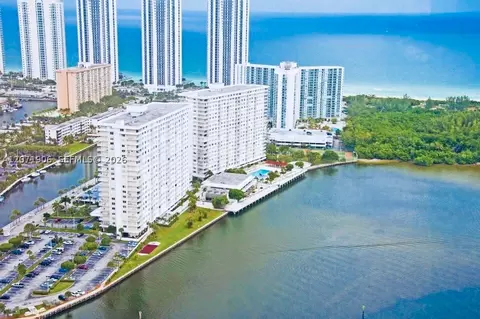 300 Bayview Dr #1707, Sunny Isles Beach, FL 33160