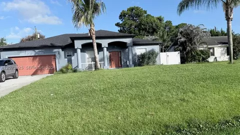 1654 SE Holiday Rd, Port Saint Lucie, FL 34952