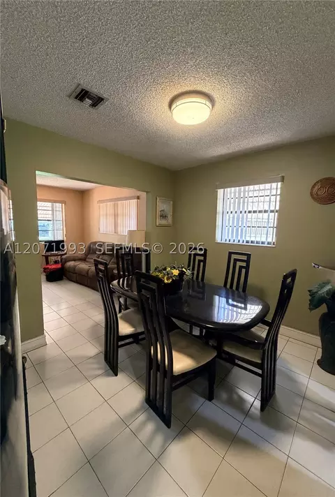 Dining - 733 E 26th St, Hialeah, FL 33013 photo 1 of 2