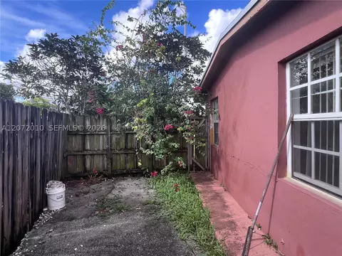 Exterior - Undisclosed, Hialeah, FL 33010 photo 13 of 14