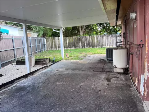 Exterior - Undisclosed, Hialeah, FL 33010 photo 5 of 14
