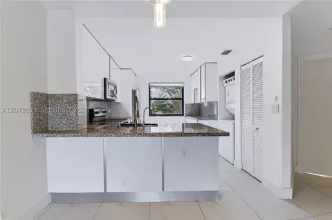 Undisclosed, Plantation, FL 33322
