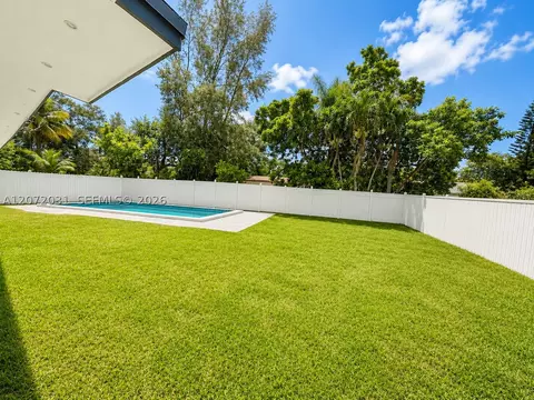 Exterior - 1870 NE 154th Ter, North Miami Beach, FL 33162 photo 1 of 4