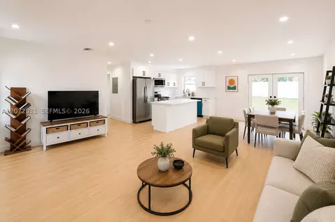 Living - 1870 NE 154th Ter, North Miami Beach, FL 33162 photo 3 of 3