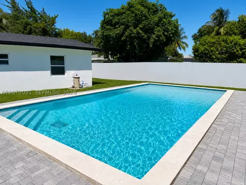 Exterior - 1870 NE 154th Ter, North Miami Beach, FL 33162 photo 3 of 4