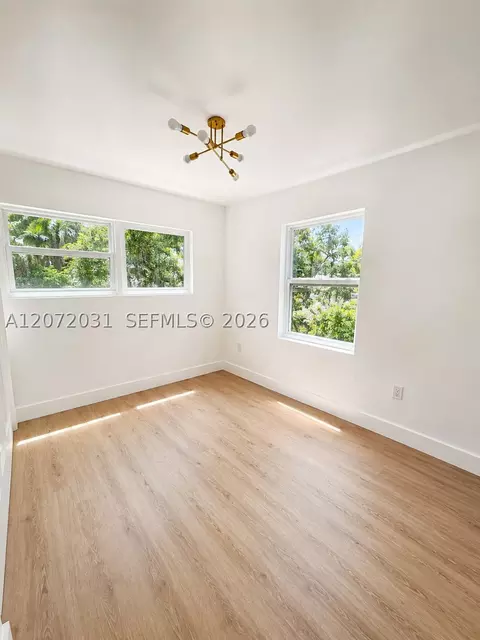Bedroom - 1870 NE 154th Ter, North Miami Beach, FL 33162 photo 3 of 5