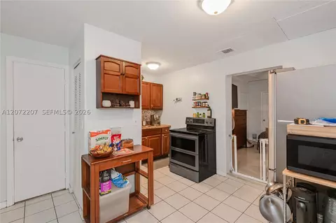 Other - 334 E 11th St, Hialeah, FL 33010 photo 2 of 11