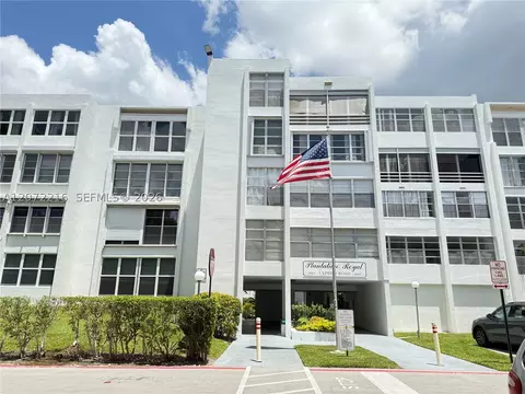 6903 Cypress Rd #C26, Plantation, FL 33317