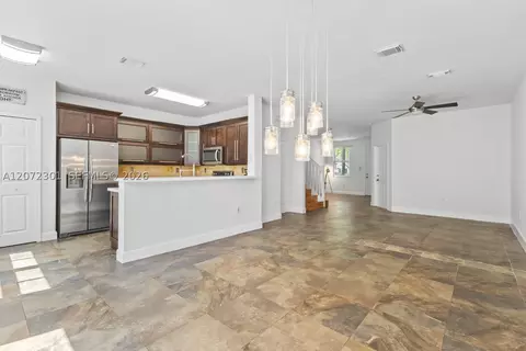 Living - 7809 NW 114th Path, Doral, FL 33178 photo 4 of 7