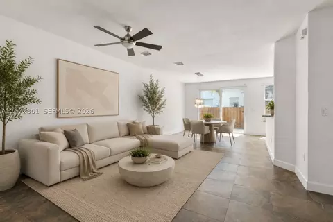 Living - 7809 NW 114th Path, Doral, FL 33178 photo 3 of 7