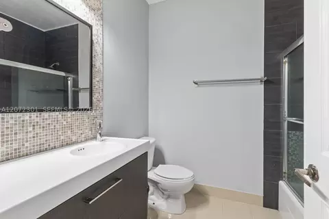 Bath - 7809 NW 114th Path, Doral, FL 33178 photo 2 of 2