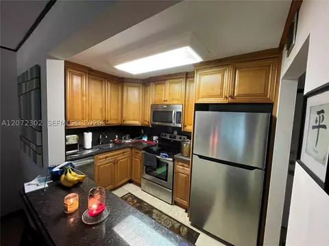 5570 NW 44th St #208A, Lauderhill, FL 33319