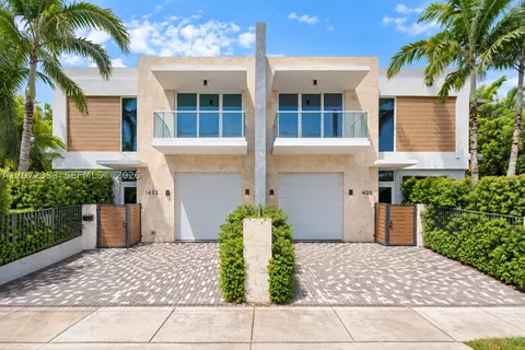 16201622 SW 30th Ave, Miami, FL 33145