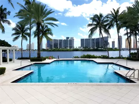 3225 NE 184th St #10103, Aventura, FL 33160