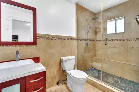 Bath - 340 W 55th St, Hialeah, FL 33012 photo 3 of 6