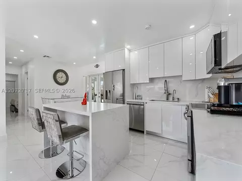 Kitchen - 19800 Eagle Nest Rd, Cutler Bay, FL 33157 photo 1 of 2