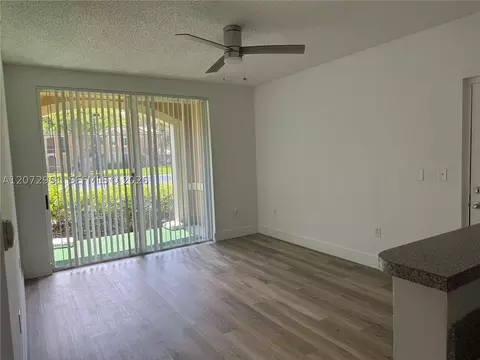 8010 N Nob Hill Rd #108, Tamarac, FL 33321