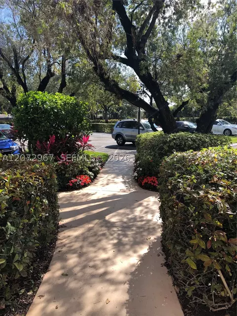 10001 W Atlantic Blvd #327, Coral Springs, FL 33071