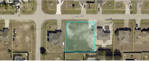 424 NW 13th Ter, Cape Coral, FL 33993