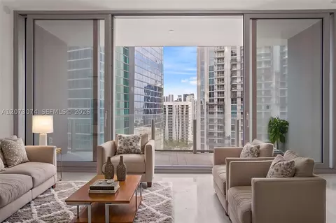 300 Biscayne Boulevard Way #2608W, Miami, FL 33131